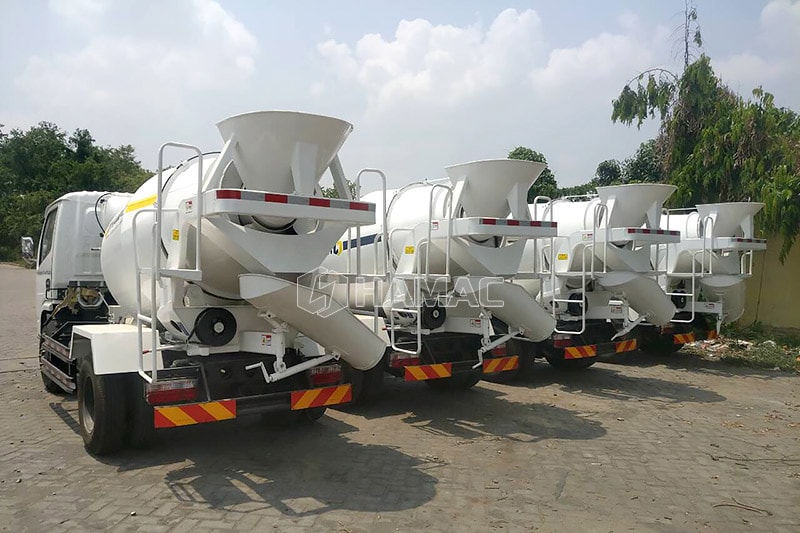 4 units of 1.5m<sup>3</sup> transit mixer trucks dedicated to tunnel construction in Nepal