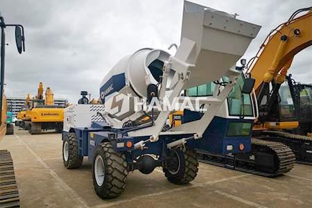 2m3 Self Loading Concrete Mixer Truck delivery to Uruguay