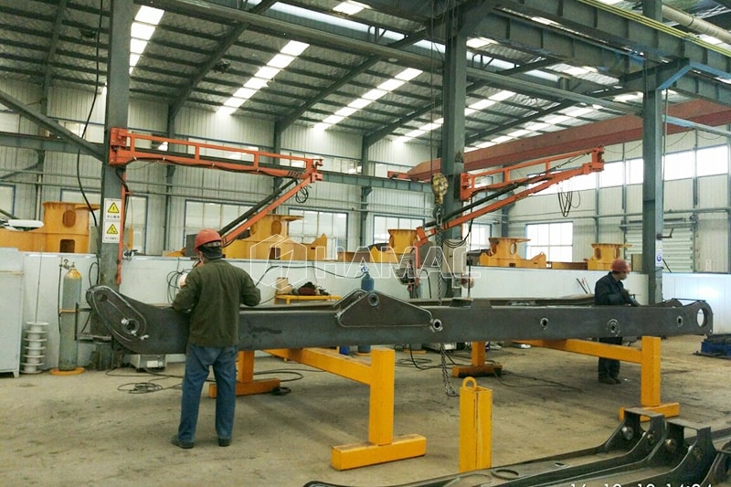 Placing boom is being produced in factory