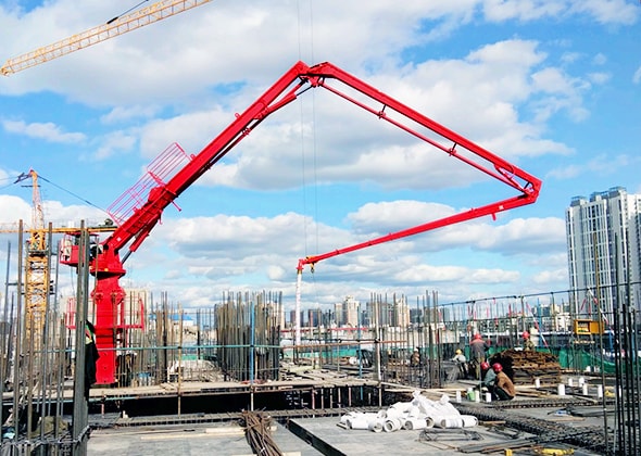 Self-climbing Concrete Placing Boom