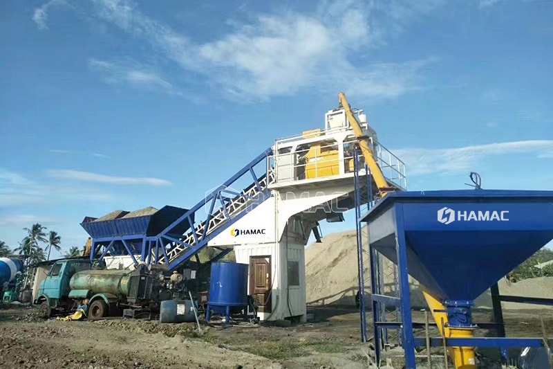 BIGBAG cement is fed directly by the hopper and screw conveyor 