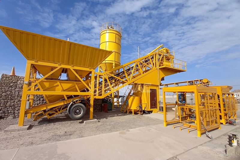 Mobile concrete batching plant in Arequipa, Peru