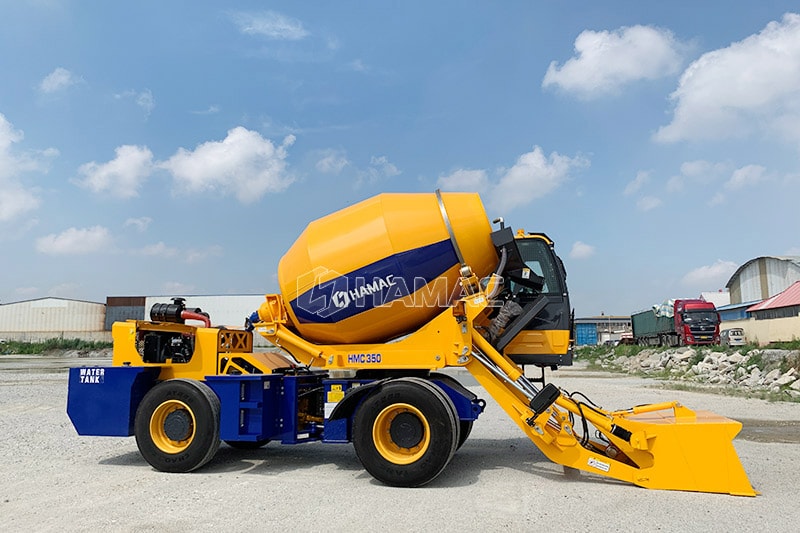 Articulated type chassis Self-loading Concrete Mixer