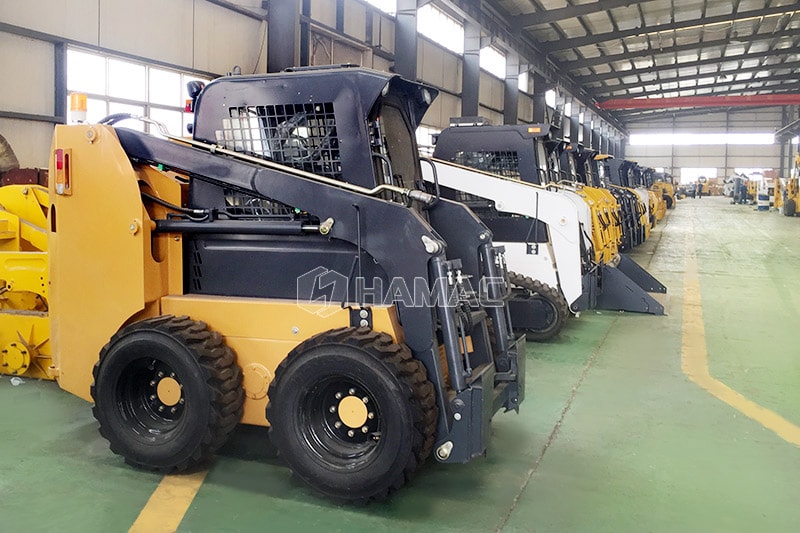 Different types of skid steer loaders in HAMAC