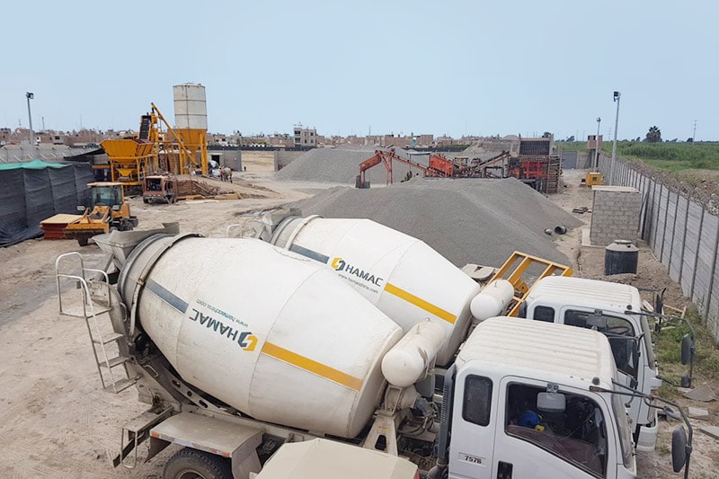 8m3 Concrete mixer truck job site