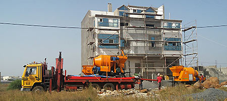 JBT30 concrete mixer with pump in Verde Cape
