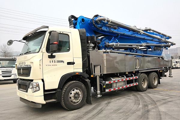 <b>Truck-mounted Concrete Boom Pump</b>