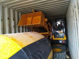<b>HMC400 self-loading mobile concrete mixer was delivered to Oman.</b>