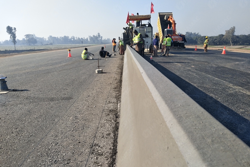 HAMAC Slipform Paver Applied in Pakistan Highway Project