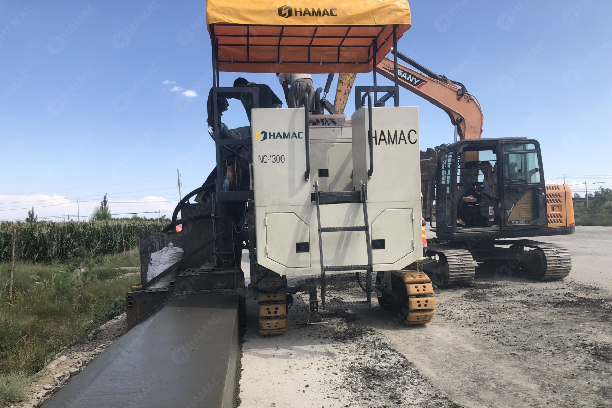 HAMAC Slipform Paver Applied in Road Shoulder Construction