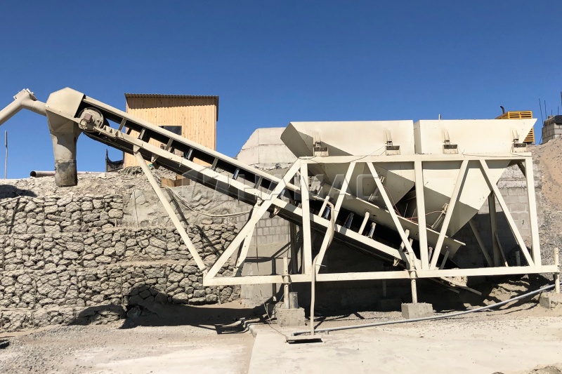 mobile concrete batching plant jobsite