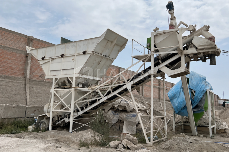 Dry batch concrete batching plant