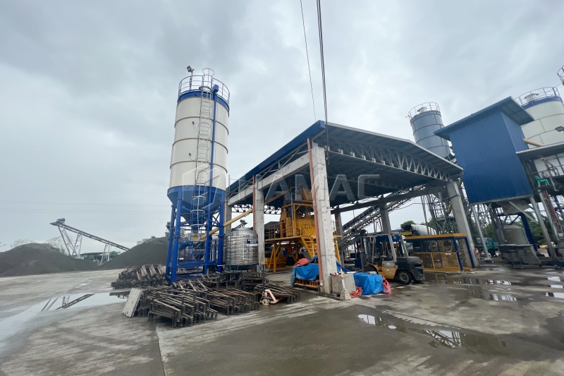 HAMAC concrete block production equipment with silos and conveying equipment at a Philippine customer site